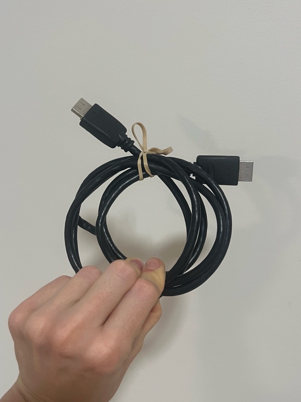 5 foot HDMI to HDMI black cord